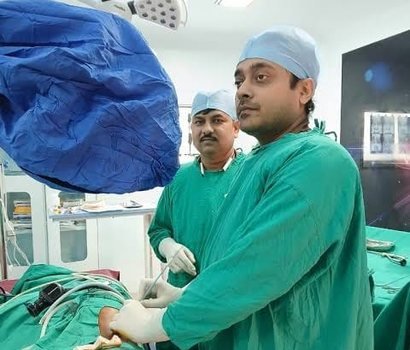 Photograph of Narayan Hospital, Gorakhpur