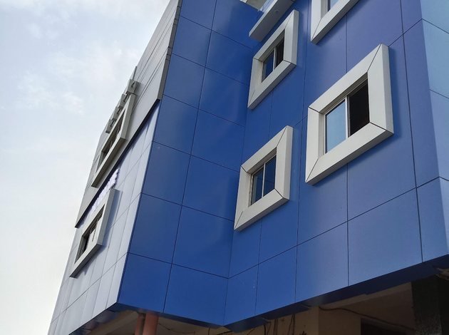 Photograph of Narayan Hospital, Gorakhpur